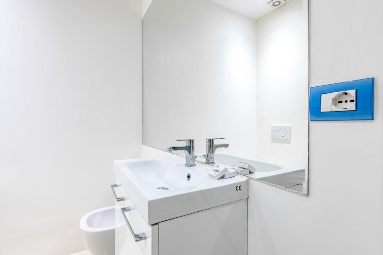 Easylife - Romantico Appartamento Sulla Darsena Milaan Buitenkant foto